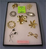 Great collection of vintage costume jewelry pins