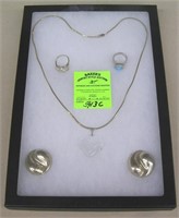 Collection of vintage sterling silver jewelry