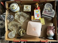 Box of Horse Head Figurines, Frosted Pink Candy