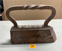 Antique Cast Iron Sad Iron Twist Handle