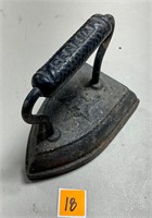 Antique Cast Iron Sad Flat Iron