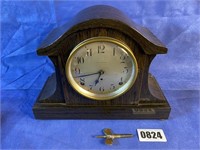Seth Thomas Mantle Clock w/Key, 12.5"W
