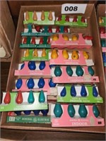 FLAT OF VARIOUS CHRISTMAS LIGHT BULBS