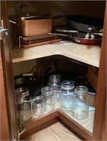 Contents of lower kitchen cabinet