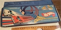 Mattel Hot Wheels Thrill Drivers Corkscrew track