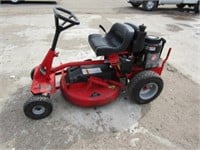 Snapper Riding Mower 28in. Deck, 5sp. B&S 10HP Eng