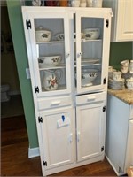 Vintage painted kitchen cabinet (North State)