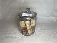Cracker jar with lid