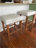 2 Leather bar stools