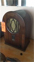 Vintage  Teletone radio