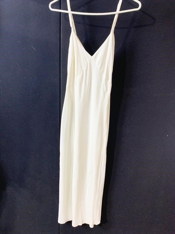 LADIES VINTAGE WHITE FULL SLIP STARDUST