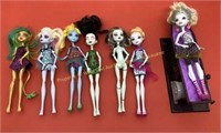 (6) Monster High original dolls