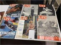 9 EDITIONS OF LIFE MAGAZINE FROM THE 40S/70S