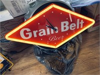 GRAIN BELT BEER LIGHT UP CLOCK SIGN