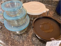 PAMPERED CHEF 4 CUP MEASURE W/ LID - BOWLS W/ LIDS