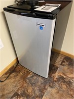 CRITERION 4.4 CU. FT REFRIGERATOR