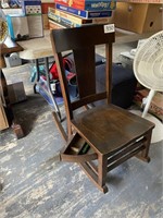 VINTAGE WOODEN ROCKING CHAIR W/ PULL OUT DRAWER