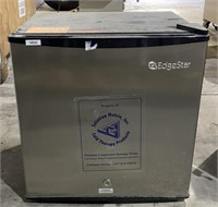 Edgestar Mini Fridge, 18” x 17” x 19”. Model