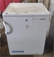 Accucold Refrigerator Freezer (23"×21"×33")