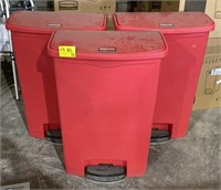 Rubbermaid Step On Trash Containers, 23x13x42in