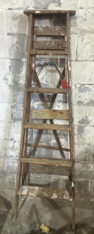 Wood 6’ Ladder