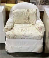 Armchair w/ White Cover & Cushions, 27” x 27” x