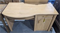 Wood Desk 29"x49"x25"
