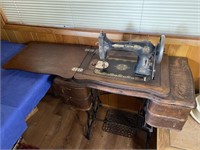 Antique Rotary Speacial Treadle Sewing