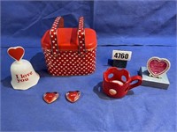 Valentine Tin w/Jeweled Heartshaped Verse,