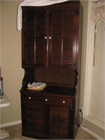 2pc Wooden cabinet
