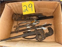 Various hand tools, wrenches item
