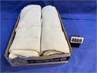 2 Bath Towels Off White