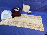 Crochet Table Runner & $ Coasters w/2 Aprons
