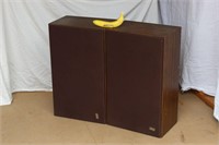 2 Avid Corp Model 102 Speakers