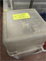 CAMBRO MEASURING CONTAINERS WITH LIDS