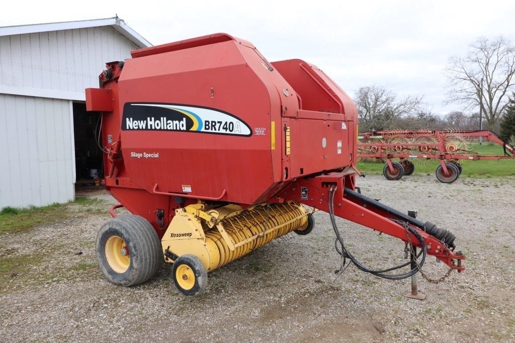 New Holland BR740A Sileage Special Round Baler