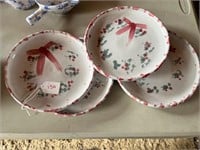 Bybee Pottery 4pc 8" Christmas Plates