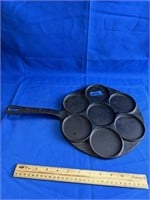 Cast Iron Le Nelson Biscuit Pan