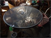 Round metal table 2 chairs,