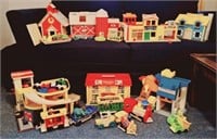 Vintage Fisher Price Play Sets & Little People