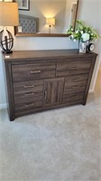 3PC DRESSER & NIGHTSTANDS