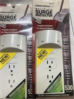 Wallplate surge protectors