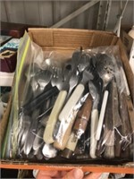 FLATWARE AND KNIVES