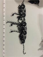 15.5 Inch Hanging Black Bead Choker