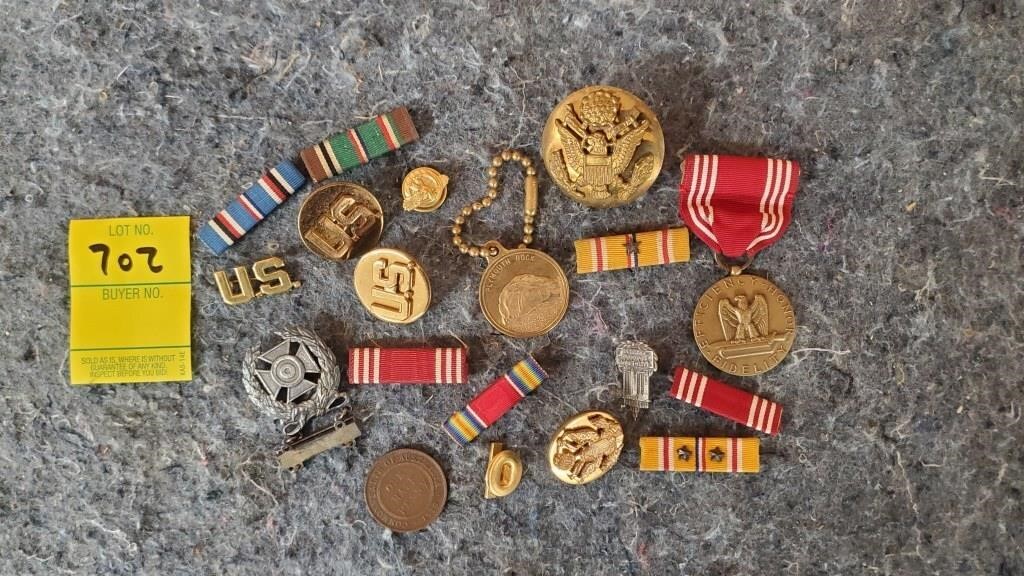 US Military Pins & Medals