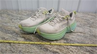 HOKA SIZE 9B SHOES