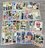 (60) 1976 Topps Baseball Cards