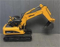 Top Race TR-211-215 Excavator w/2.4GHz Controller