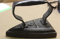 Antique SAO Cast Iron Iron