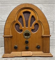 Vintage Norman Rockwell CE Radio